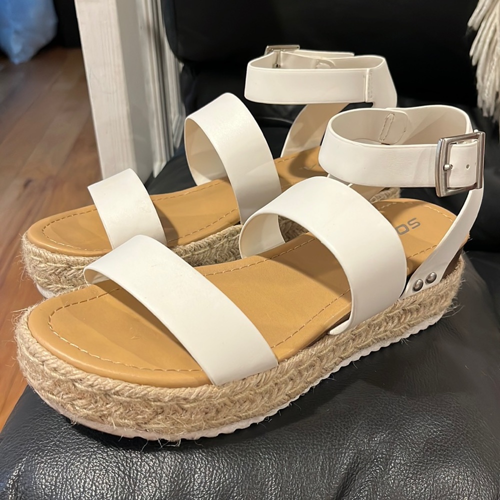 White sandals, wedge, platform, size 9